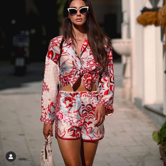 Zara printed shirt with scarf - Picture 6 of 16